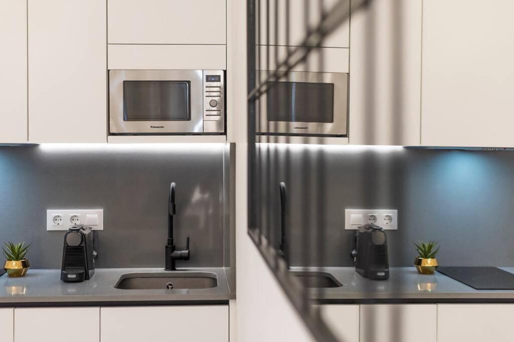 New Apt In The Heart Of 마드리드 외부 사진