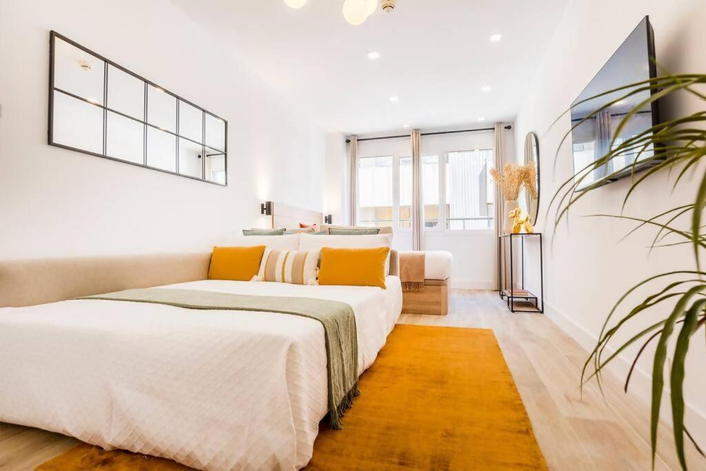 New Apt In The Heart Of 마드리드 외부 사진