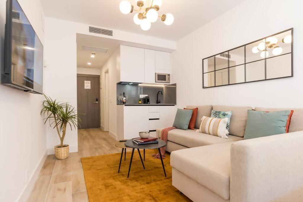 New Apt In The Heart Of 마드리드 외부 사진