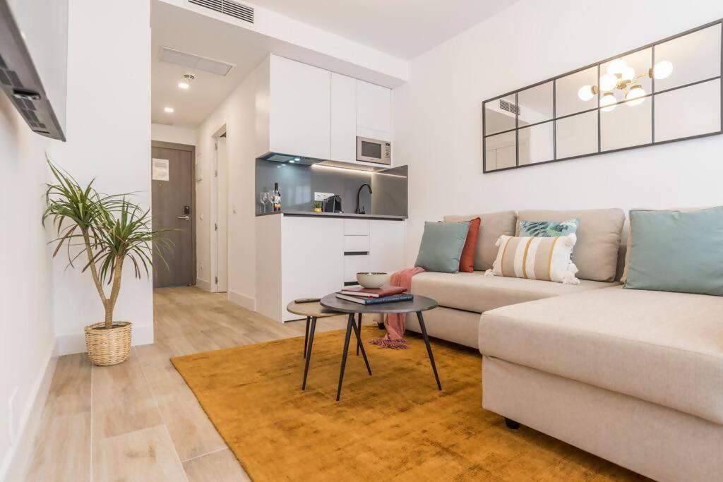 New Apt In The Heart Of 마드리드 외부 사진